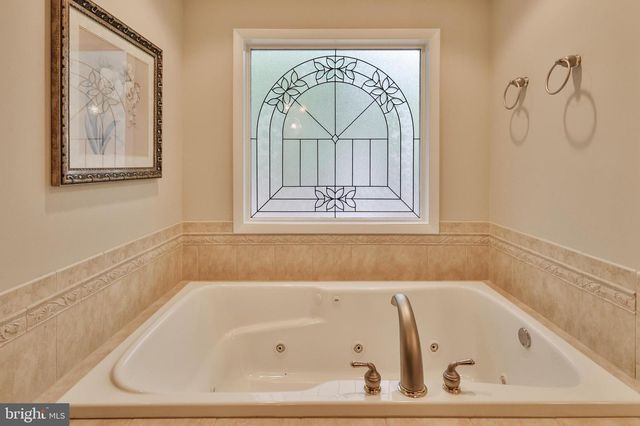 8 RHODODENDRON TERRACE, Nesquehoning, PA 18240