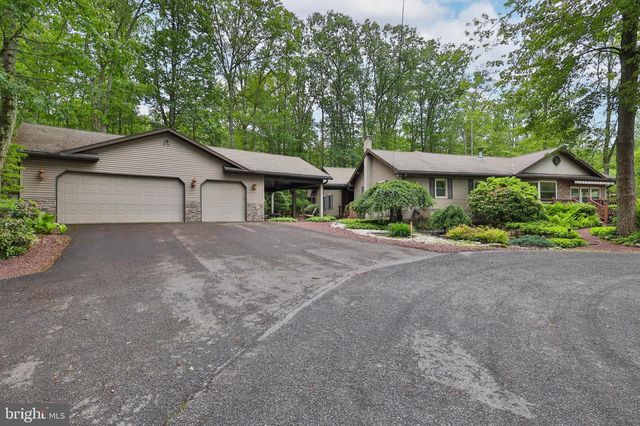 8 RHODODENDRON TERRACE, Nesquehoning, PA 18240