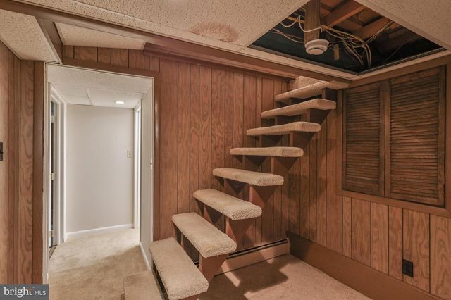 8 RHODODENDRON TERRACE, Nesquehoning, PA 18240