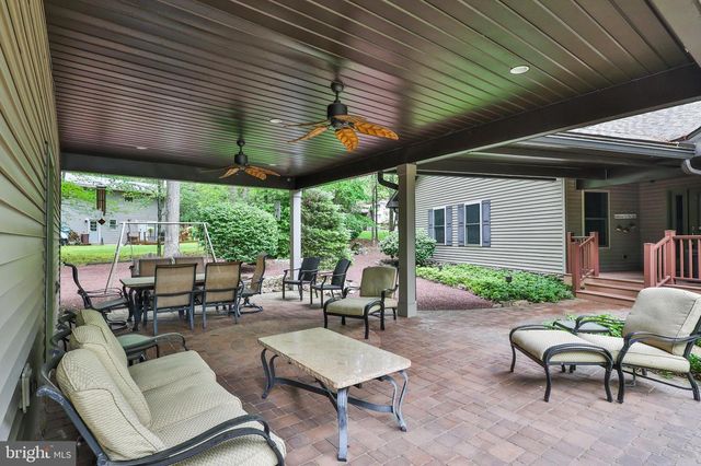 8 RHODODENDRON TERRACE, Nesquehoning, PA 18240