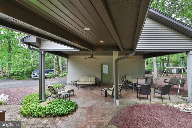 8 RHODODENDRON TERRACE, Nesquehoning, PA 18240