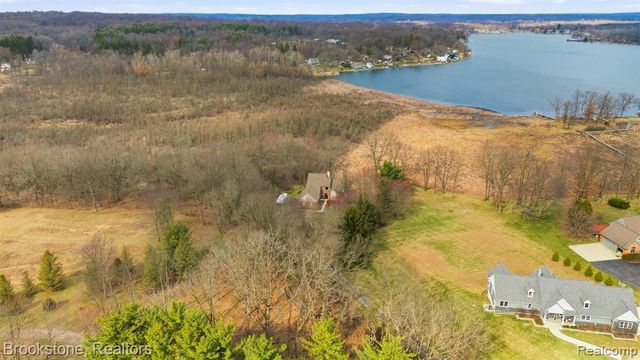 12170 Shaffer Road, Davisburg, MI 48350