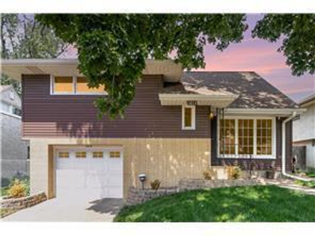 1613 Conway Street, Saint Paul, MN 55106