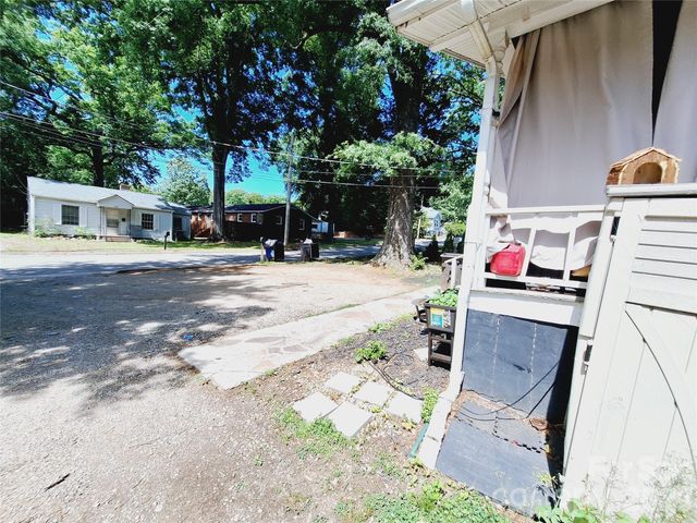 632 Wood Street, Statesville, NC 28677