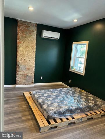 1809 S BROADWAY, Camden, NJ 08104