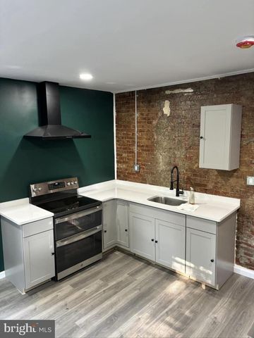 1809 S BROADWAY, Camden, NJ 08104