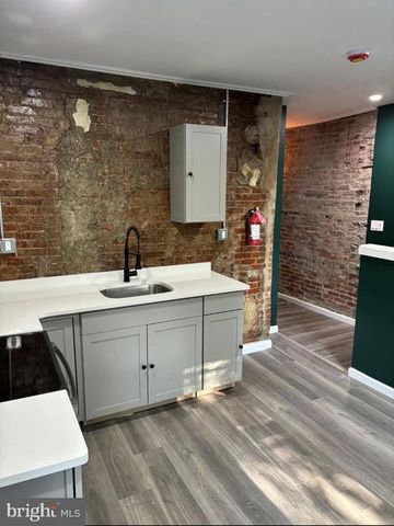 1809 S BROADWAY, Camden, NJ 08104