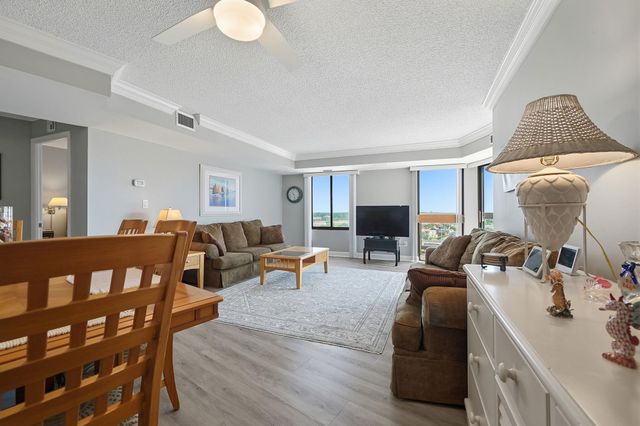 400 20th Ave N Apt 1203, Myrtle Beach, SC 29577