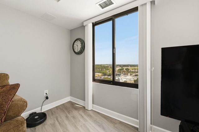 400 20th Ave N Apt 1203, Myrtle Beach, SC 29577