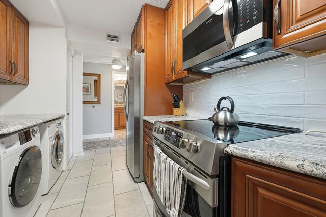 400 20th Ave N Apt 1203, Myrtle Beach, SC 29577