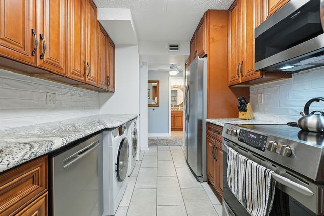 400 20th Ave N Apt 1203, Myrtle Beach, SC 29577