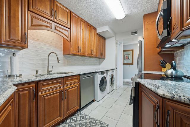 400 20th Ave N Apt 1203, Myrtle Beach, SC 29577