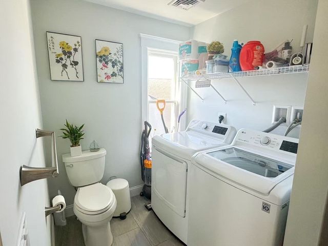 7 Russell Rd 3, Somerville, MA 02144