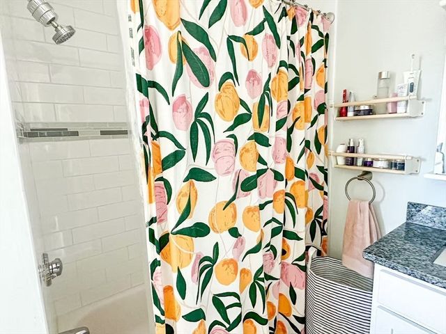 7 Russell Rd 3, Somerville, MA 02144