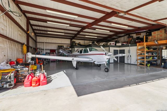 418 Tailwind, Seguin, TX 78155