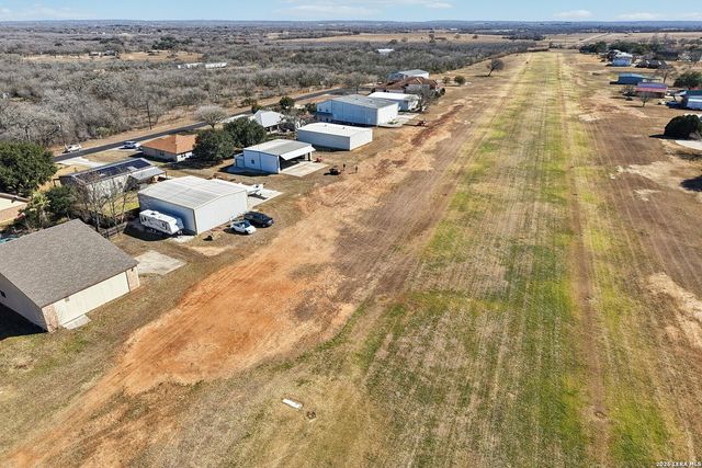 418 Tailwind, Seguin, TX 78155