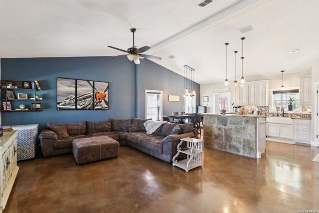 418 Tailwind, Seguin, TX 78155