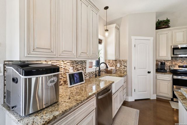 418 Tailwind, Seguin, TX 78155