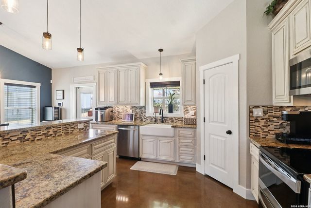 418 Tailwind, Seguin, TX 78155