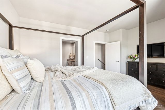 9631 NE 183rd Street #C, Bothell, WA 98011