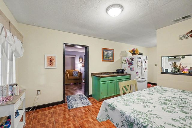 3040 STRAWBERRY LANE, Lakeland, FL 33801