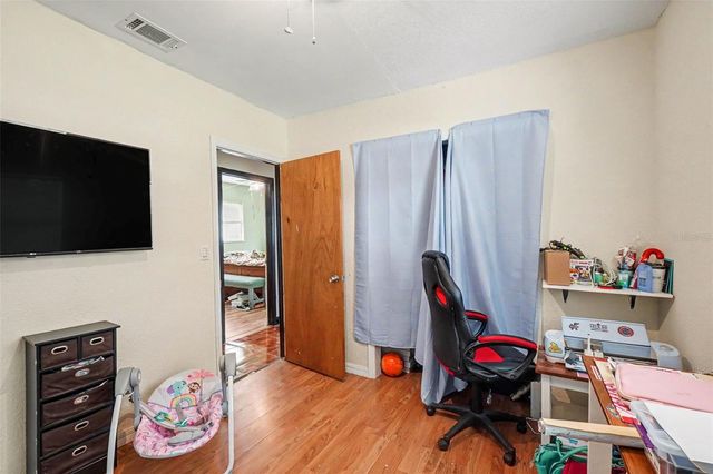 3040 STRAWBERRY LANE, Lakeland, FL 33801