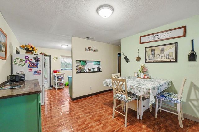 3040 STRAWBERRY LANE, Lakeland, FL 33801