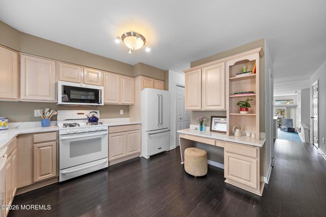 1 Portland Road 7, Highlands, NJ 07732