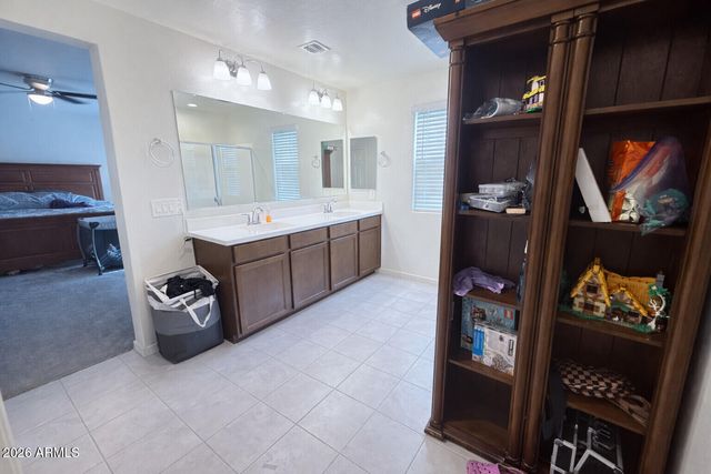 40191 W James Lane, Maricopa, AZ 85138