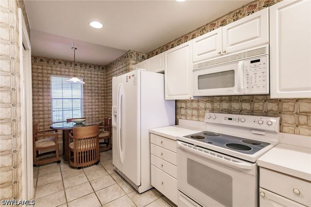 4120 Bayhead DR 303, Bonita Springs, FL 34134