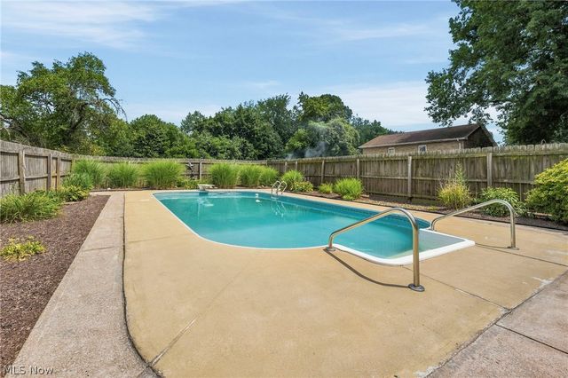3140 Rusty Avenue SW, Canton, OH 44706