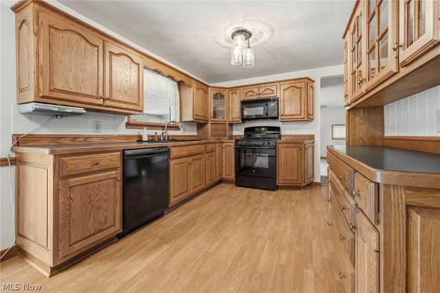 3140 Rusty Avenue SW, Canton, OH 44706