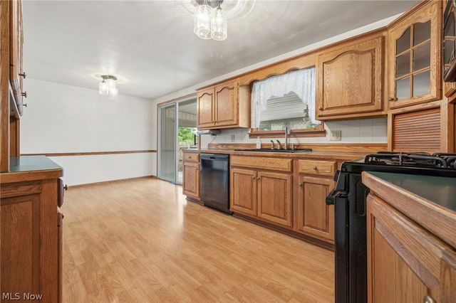 3140 Rusty Avenue SW, Canton, OH 44706