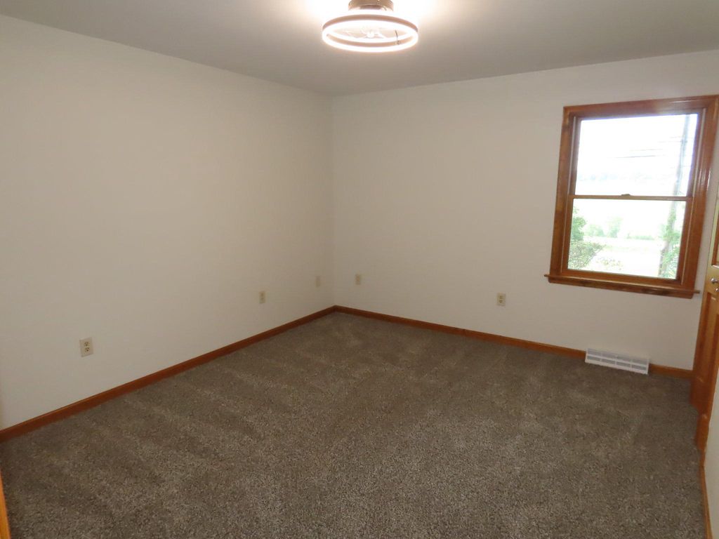 Image 18 of property listing at 703 ST MARYS RD, Pylesville, MD 21132