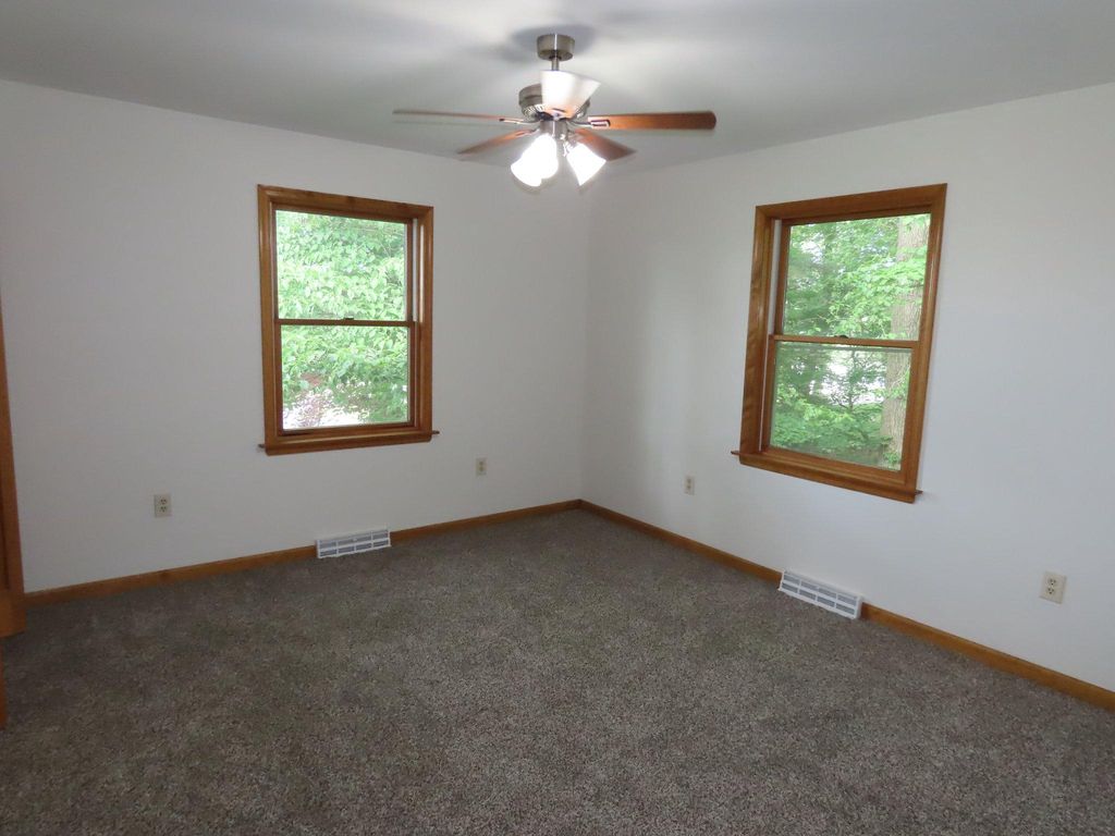Image 20 of property listing at 703 ST MARYS RD, Pylesville, MD 21132