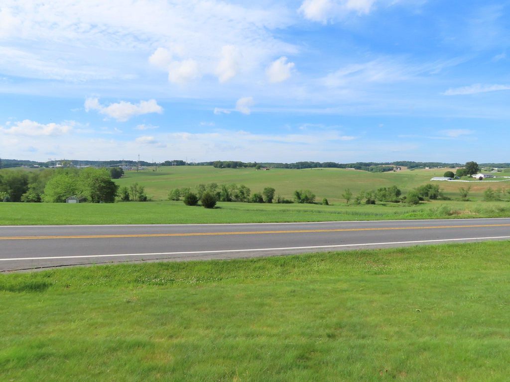Image 5 of property listing at 703 ST MARYS RD, Pylesville, MD 21132