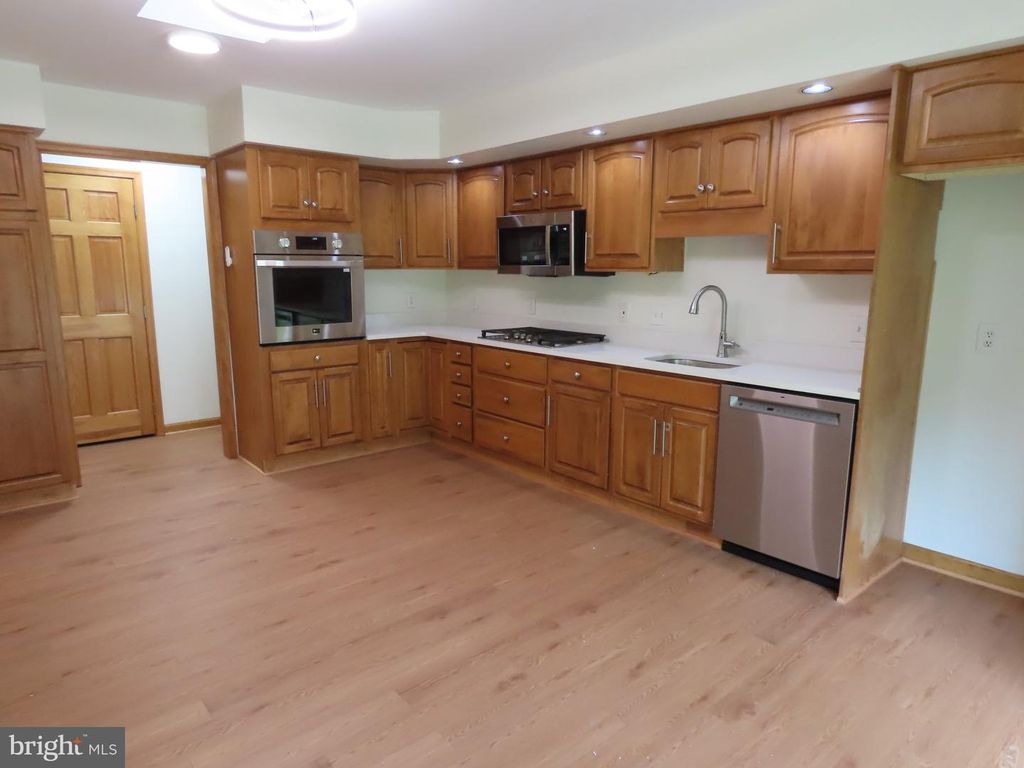 Image 8 of property listing at 703 ST MARYS RD, Pylesville, MD 21132