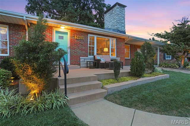 5909 Childress Avenue, St Louis, MO 63109