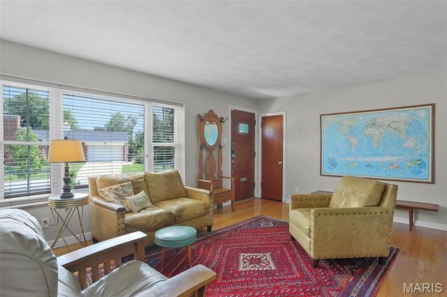 5909 Childress Avenue, St Louis, MO 63109