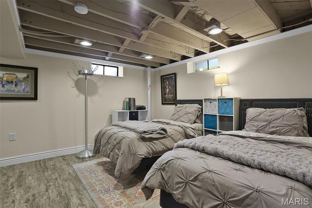5909 Childress Avenue, St Louis, MO 63109