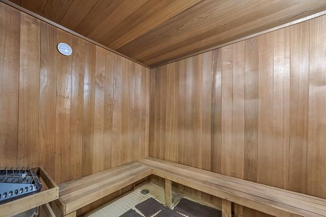 130 E San Fernando Street 419, San Jose, CA 95112