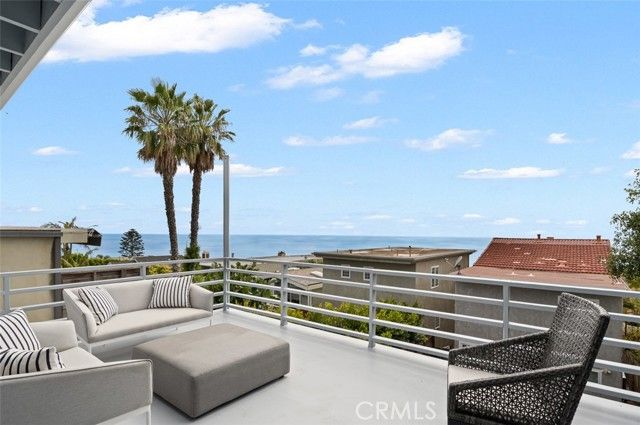 1059 Miramar Street, Laguna Beach, CA 92651