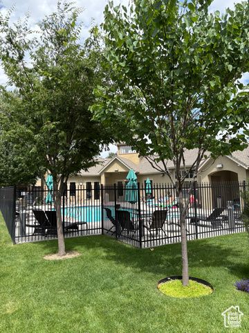 6779 S SIENNA PARK LN, Midvale, UT 84047