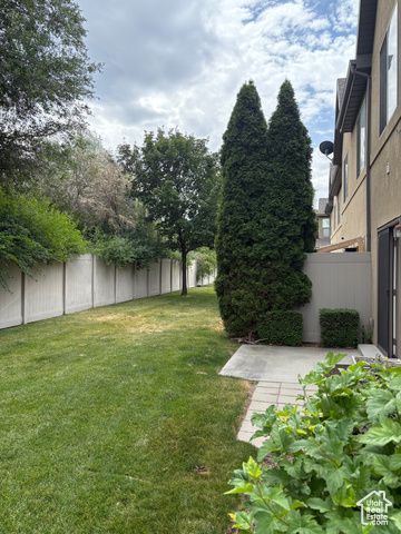 6779 S SIENNA PARK LN, Midvale, UT 84047