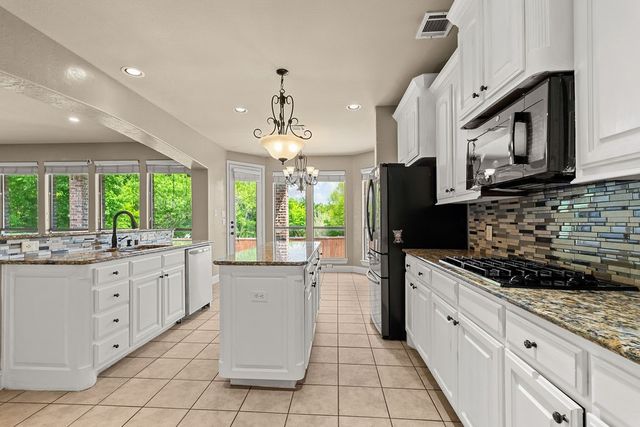 6631 Crestmoor Lane, Sachse, TX 75048