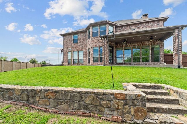 6631 Crestmoor Lane, Sachse, TX 75048