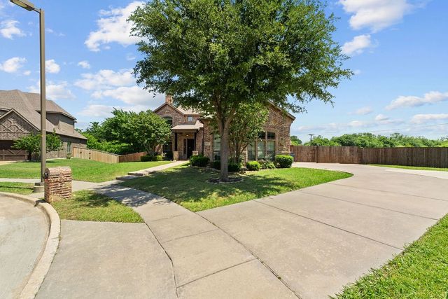 6631 Crestmoor Lane, Sachse, TX 75048