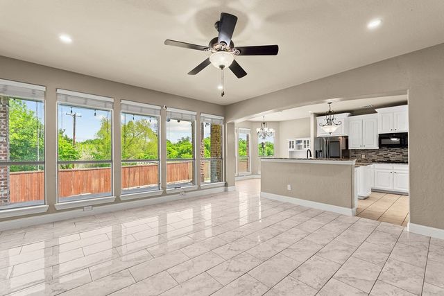 6631 Crestmoor Lane, Sachse, TX 75048
