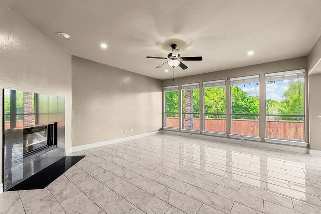 6631 Crestmoor Lane, Sachse, TX 75048