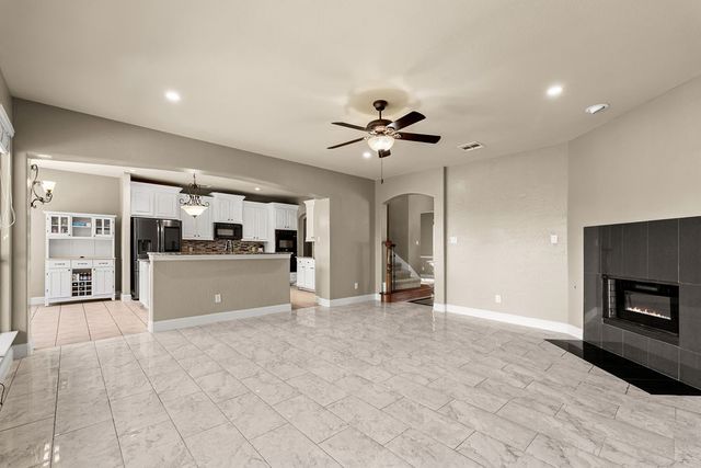 6631 Crestmoor Lane, Sachse, TX 75048